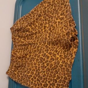 Gepetto leopard shorts  vintage size medium